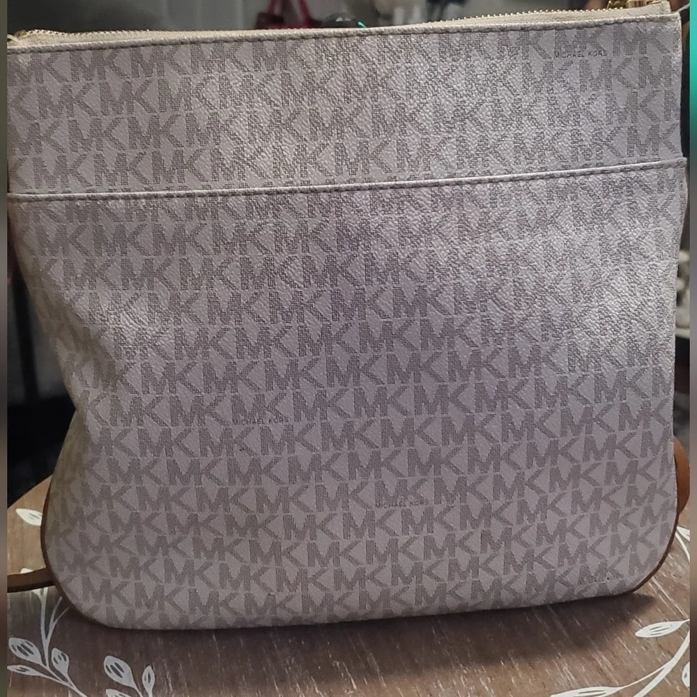 Michael Kors Gray Brown Monogram Jet Set Crossbody Bag